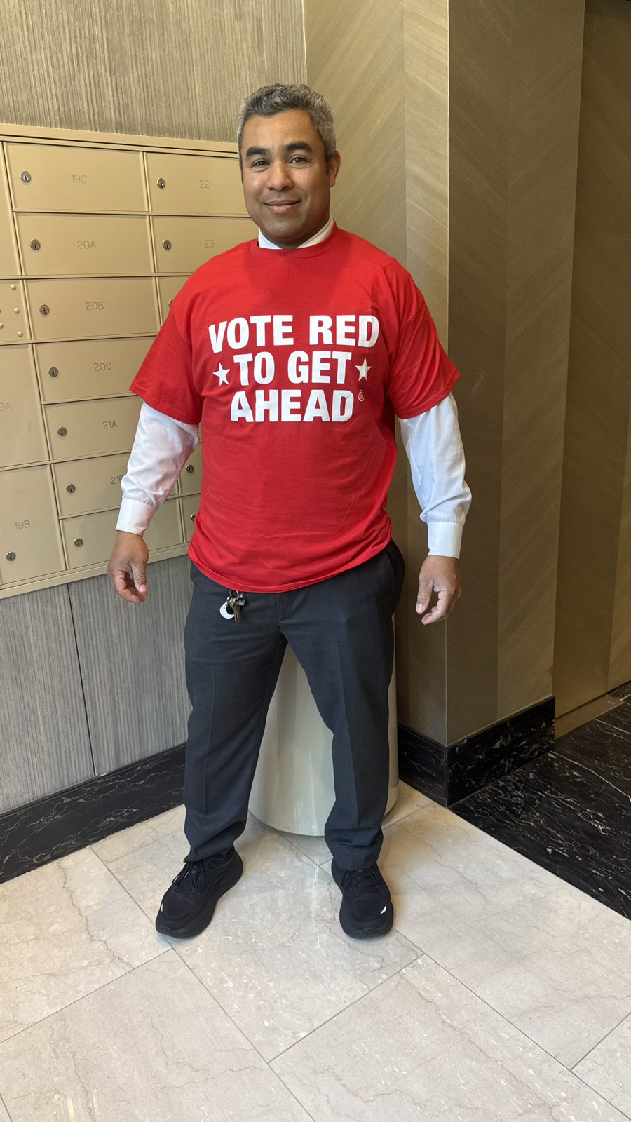 Vote Red gallery photo 2